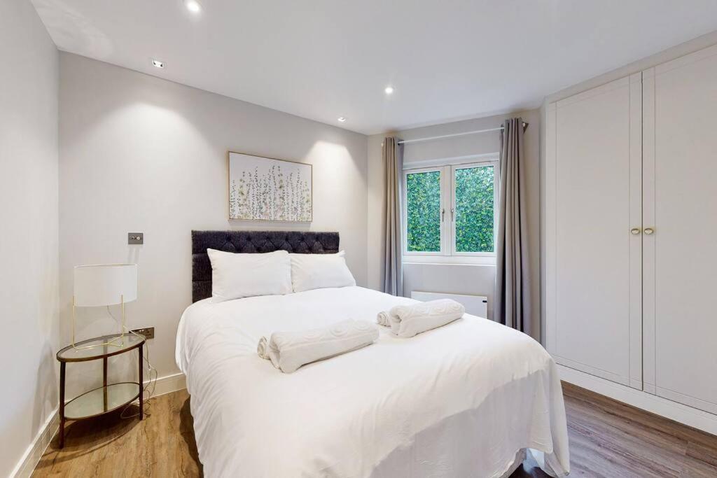Elegant 2Bed Flat 10Min To Wimbledon Tennis Courts London Eksteriør billede