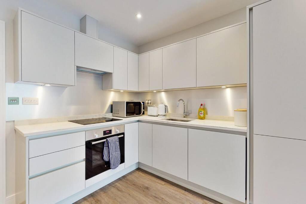 Elegant 2Bed Flat 10Min To Wimbledon Tennis Courts London Eksteriør billede